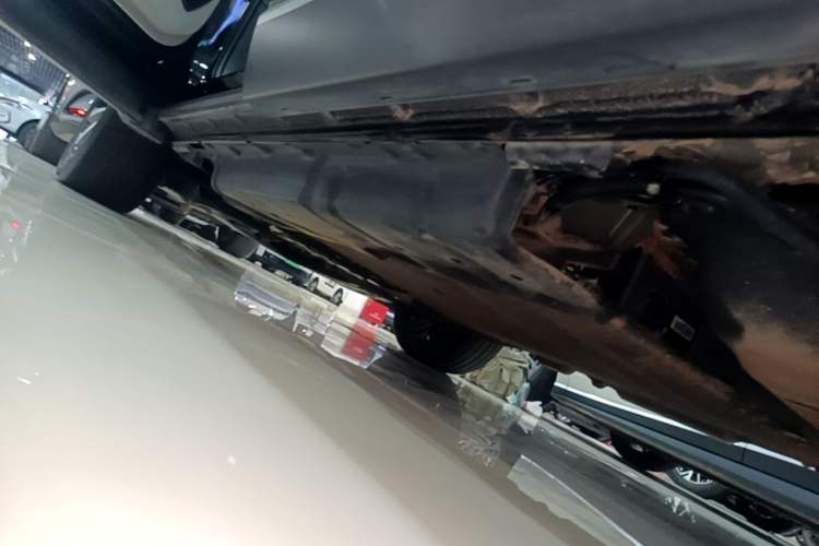 Used BYD Song PLUS New Energy 2023 Champion Edition DM-i 110KM Flagship PLUS Left Side Sill