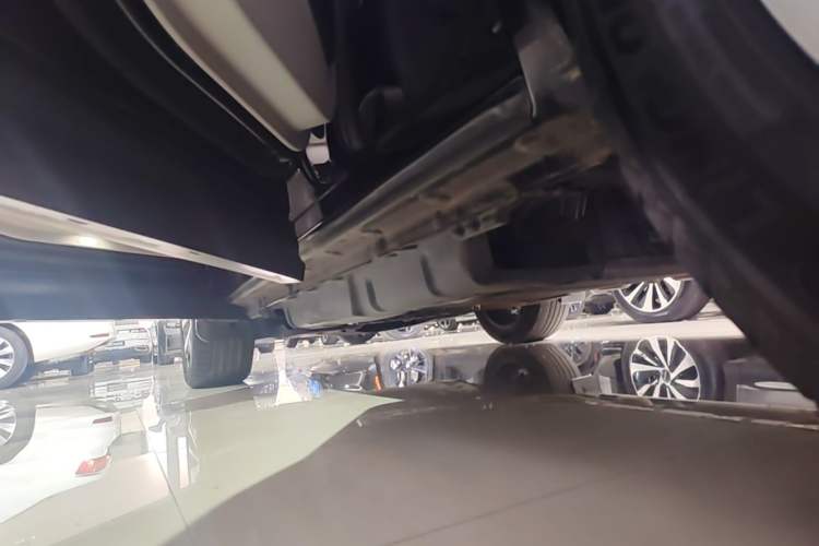 Used BYD Song PLUS New Energy 2023 Champion Edition DM-i 110KM Flagship Model Left Side Sill
