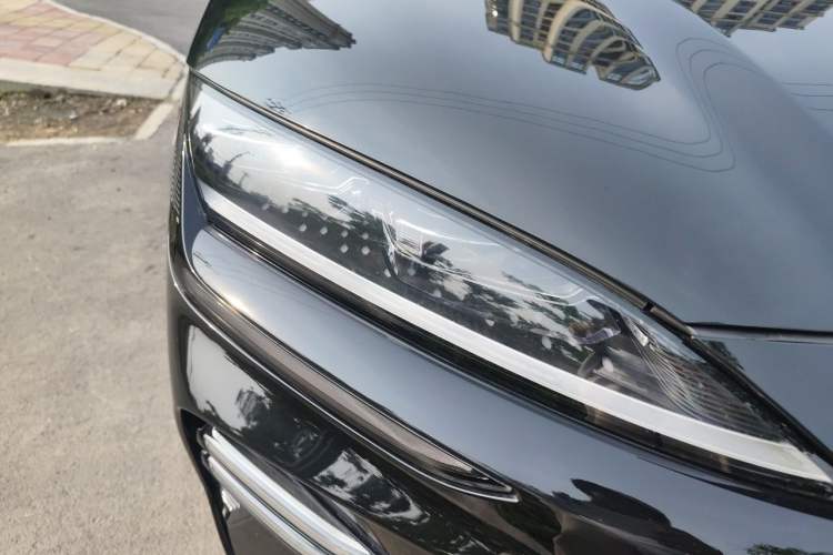 Used BYD Song PLUS New Energy 2023 Champion Edition DM-i 150KM Flagship PLUS 5G Right Front Headlight