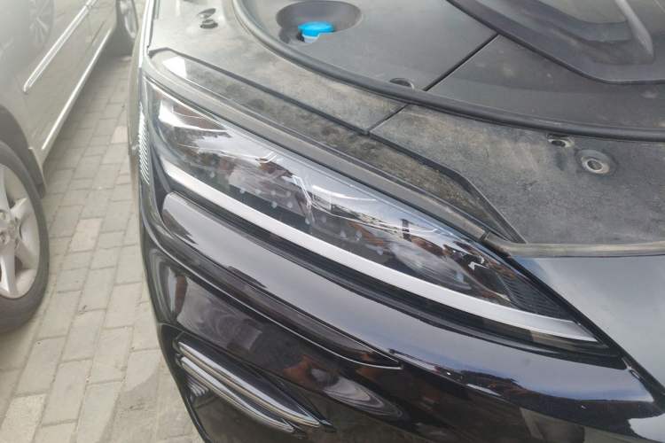 Used BYD Song PLUS New Energy 2023 Champion Edition DM-i 110KM Flagship Model Right Front Headlight