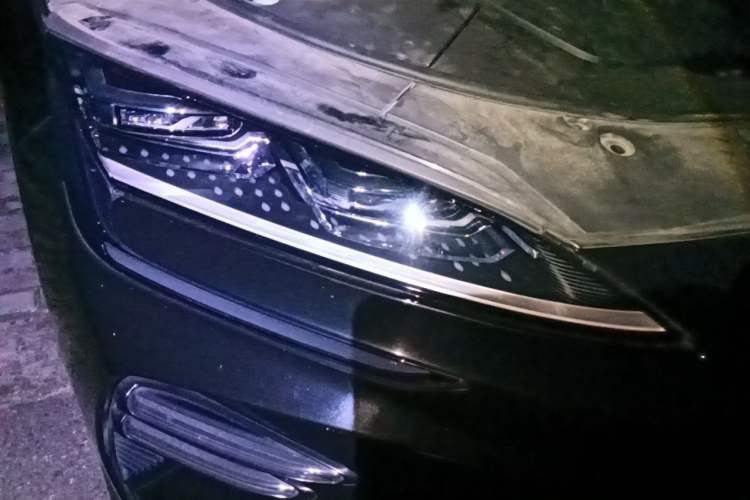 Used BYD Song PLUS New Energy 2023 Champion Edition DM-i 110KM Flagship Model Right Front Headlight