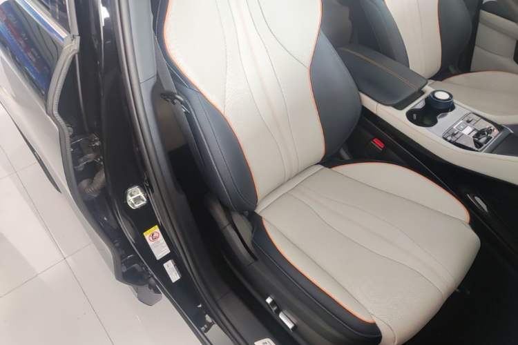 Used BYD Song PLUS New Energy 2023 Champion Edition DM-i 150KM Flagship PLUS Right Front Seat