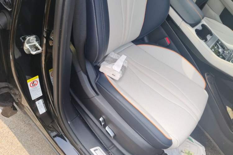 Used BYD Song PLUS New Energy 2023 Champion Edition EV 520KM Flagship Model Right Front Seat