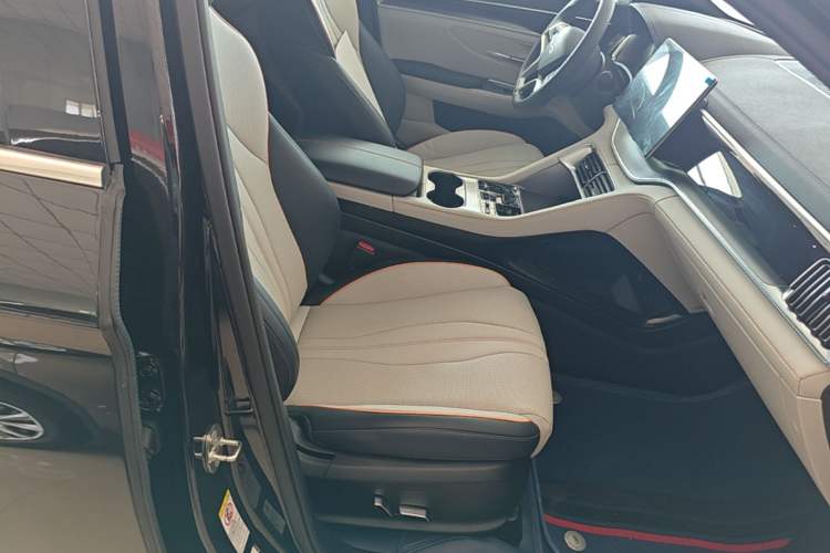 Used BYD Song PLUS New Energy 2023 Champion Edition DM-i 150KM Flagship PLUS Right Front Seat