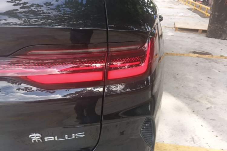 Used BYD Song PLUS New Energy 2023 Champion Edition DM-i 110KM Flagship Model Right Rear Taillight