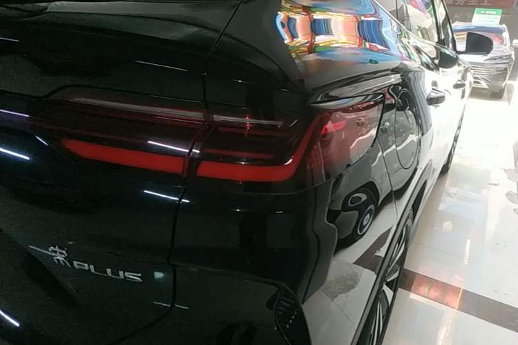 Used BYD Song PLUS New Energy 2023 Champion Edition DM-i 110KM Flagship PLUS Right Rear Taillight