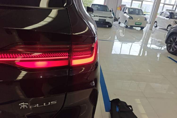 Used BYD Song PLUS New Energy 2023 Champion Edition DM-i 110KM Flagship PLUS Right Rear Taillight