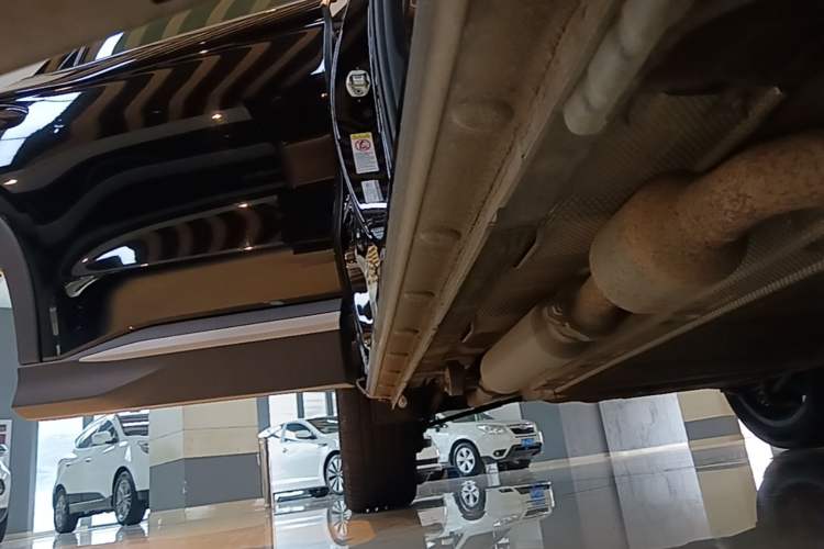 Used BYD Song PLUS New Energy 2023 Champion Edition DM-i 110KM Flagship Model Right Side Sill