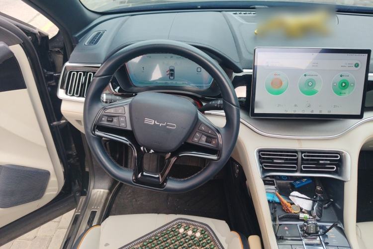 Used BYD Song PLUS New Energy 2023 Champion Edition DM-i 110KM Flagship Model Steering Wheel