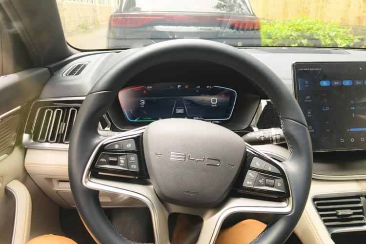Used BYD Song PLUS New Energy 2023 Champion Edition DM-i 150KM Flagship PLUS Steering Wheel