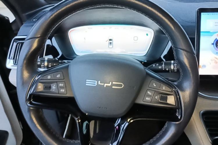 Used BYD Song PLUS New Energy 2023 Champion Edition DM-i 110KM Flagship Model Steering Wheel