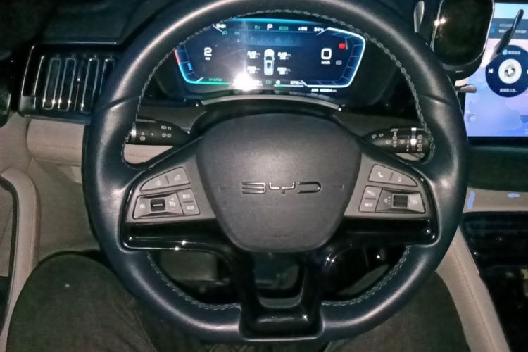 Used BYD Song PLUS New Energy 2023 Champion Edition DM-i 110KM Flagship Model Steering Wheel