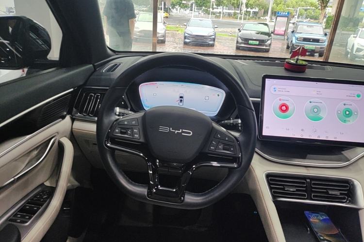 Used BYD Song PLUS New Energy 2023 Champion Edition EV 520KM Prestige Model Steering Wheel