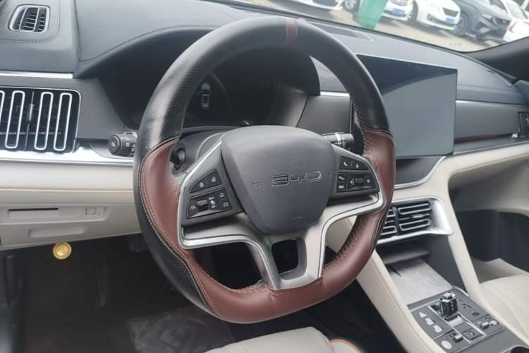 Used BYD Song PLUS New Energy 2023 Champion Edition DM-i 150KM Flagship PLUS Steering Wheel