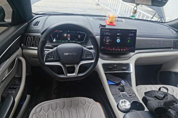 Used BYD Song PLUS New Energy 2023 Champion Edition DM-i 110KM Flagship PLUS Steering Wheel
