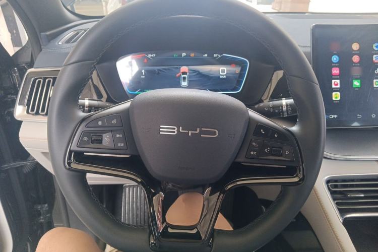 Used BYD Song PLUS New Energy 2023 Champion Edition DM-i 110KM Flagship Model Steering Wheel
