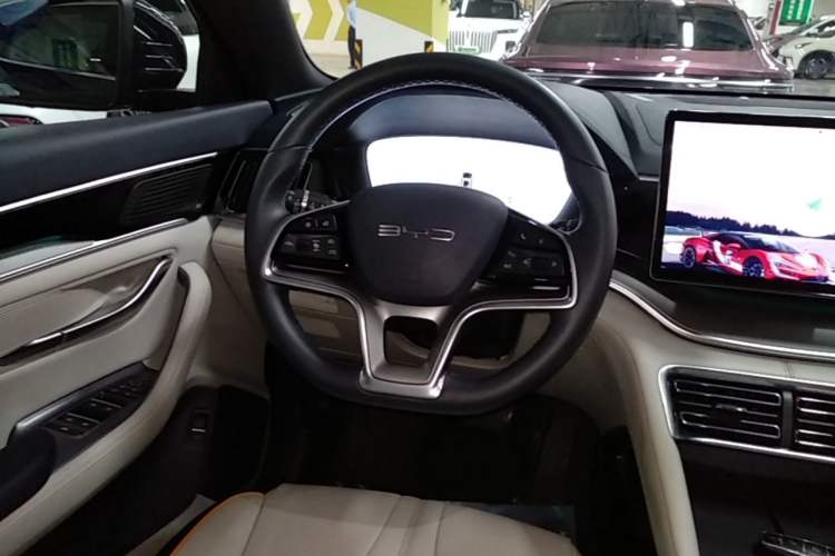 Used BYD Song PLUS New Energy 2023 Champion Edition DM-i 110KM Flagship PLUS Steering Wheel