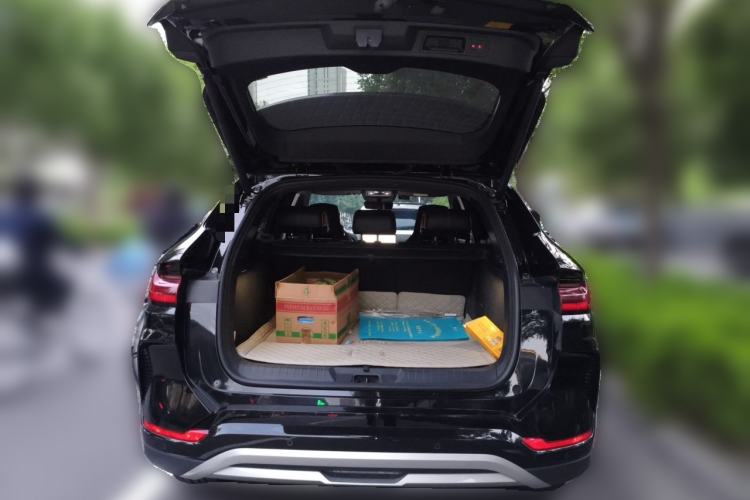Used BYD Song PLUS New Energy 2023 Champion Edition EV 520KM Prestige Model Trunk