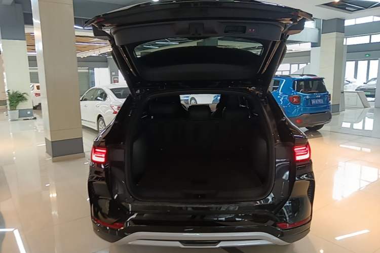Used BYD Song PLUS New Energy 2023 Champion Edition DM-i 110KM Flagship Model Trunk