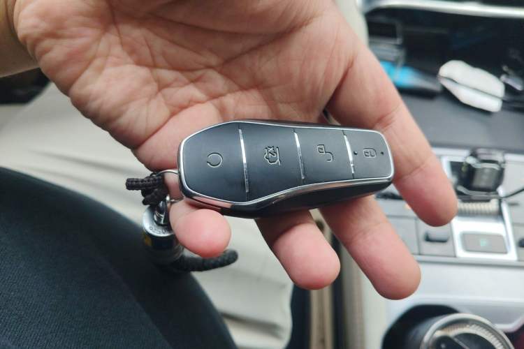 Used BYD Song PLUS New Energy 2023 Champion Edition DM-i 110KM Flagship Model Vehicle Key