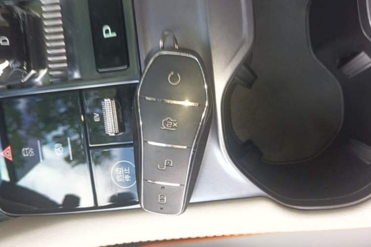 Used BYD Song PLUS New Energy 2023 Champion Edition DM-i 110KM Flagship Model Vehicle Key
