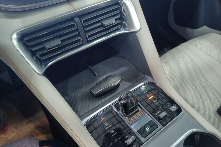 Used BYD Song PLUS New Energy 2023 Champion Edition DM-i 110KM Flagship PLUS Vehicle Key
