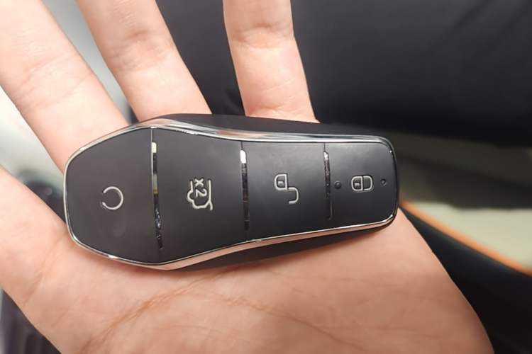 Used BYD Song PLUS New Energy 2023 Champion Edition DM-i 110KM Flagship Model Vehicle Key