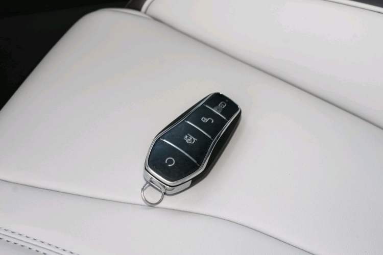 Used BYD Song PLUS New Energy 2023 Champion Edition DM-i 110KM Flagship PLUS Vehicle Key