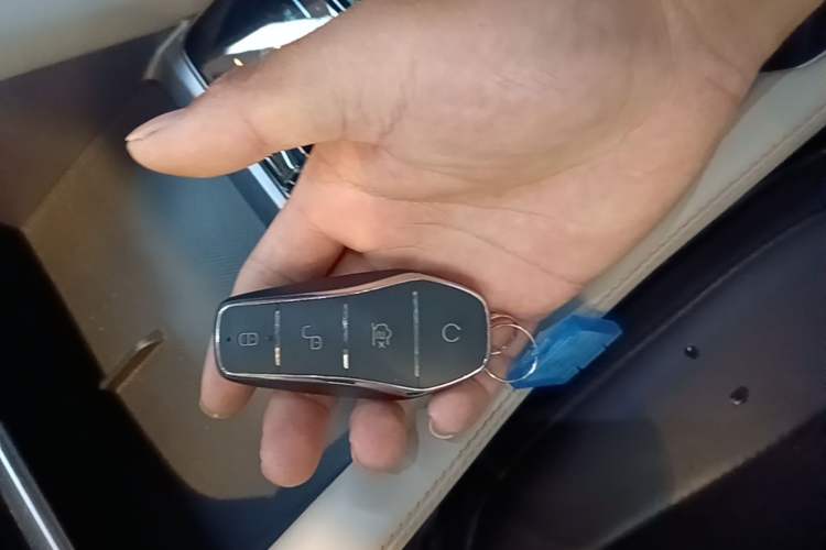 Used BYD Song PLUS New Energy 2023 Champion Edition DM-i 110KM Flagship Model Vehicle Key