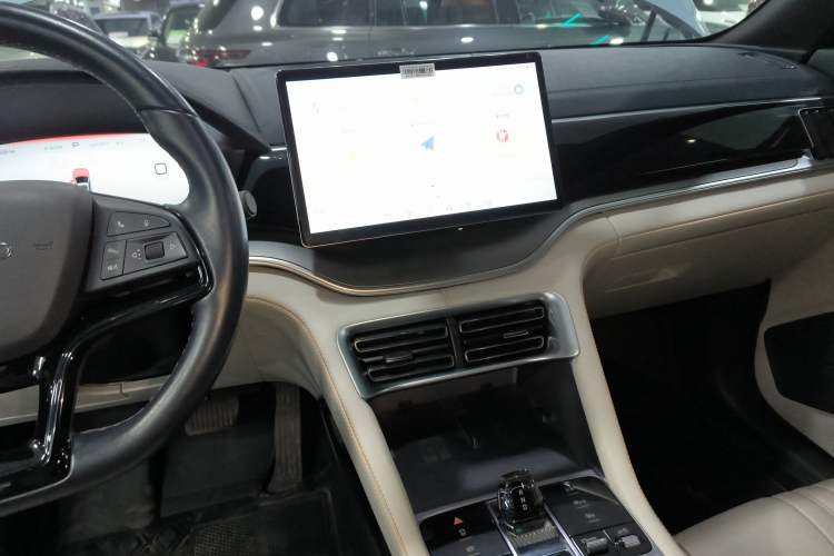 Used BYD Song PLUS New Energy 2023 Champion Edition EV 520KM Prestige Model Audio And AC Panel