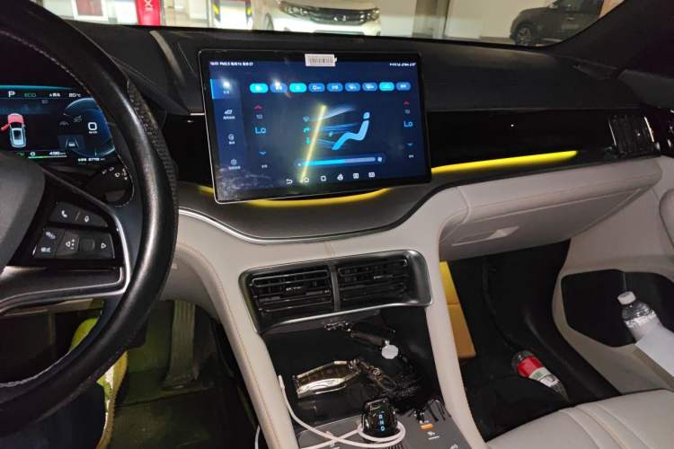 Used BYD Song PLUS New Energy 2023 Champion Edition DM-i 110KM Flagship PLUS Audio And AC Panel