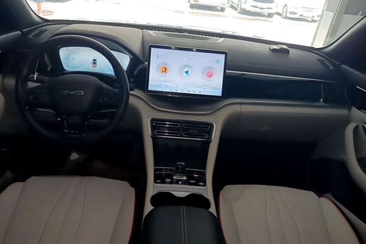 Used BYD Song PLUS New Energy 2023 Champion Edition EV 520KM Prestige Model Center Console