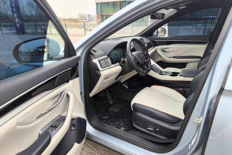 Used BYD Song PLUS New Energy 2023 Champion Edition DM-i 110KM Flagship Model Driver Seat