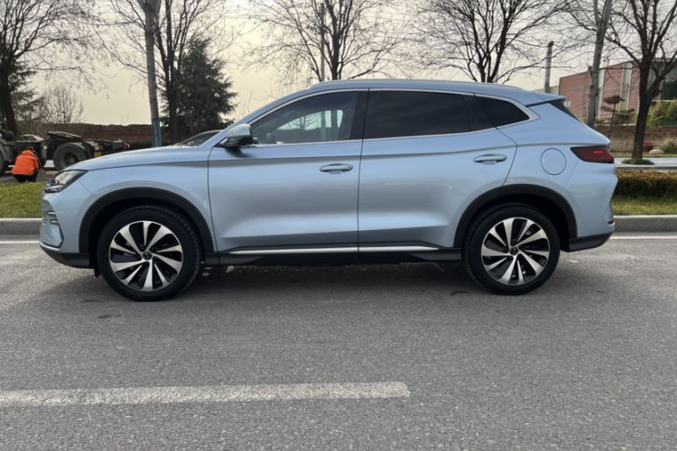 Used BYD Song PLUS New Energy 2023 Champion Edition DM-i 110KM Flagship PLUS Exterior 4