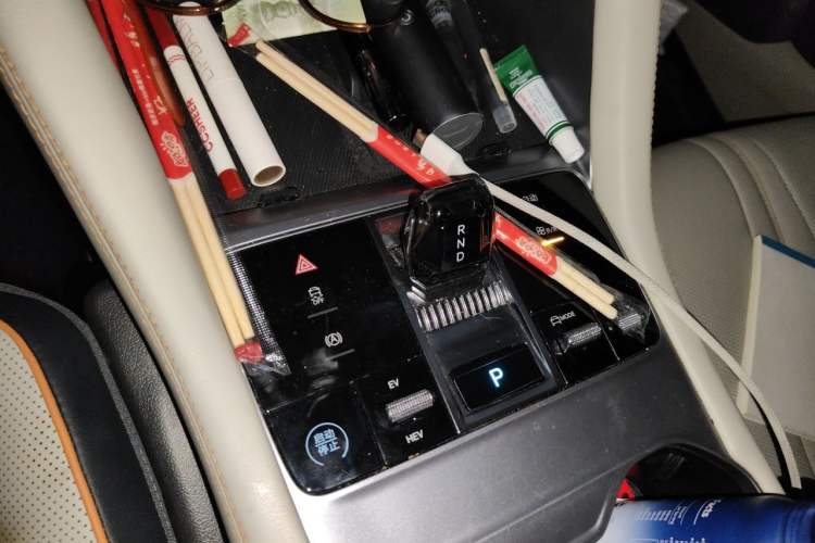 Used BYD Song PLUS New Energy 2023 Champion Edition DM-i 110KM Flagship PLUS Gear Lever