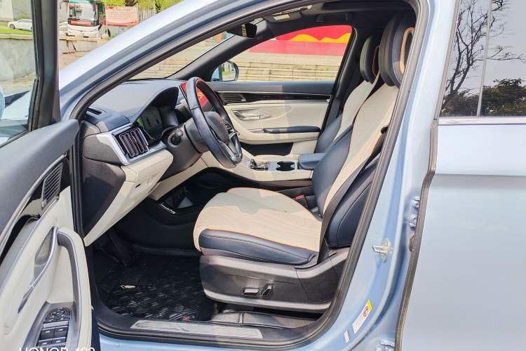 Used BYD Song PLUS New Energy 2023 Champion Edition EV 605KM Flagship PLUS Interior 1
