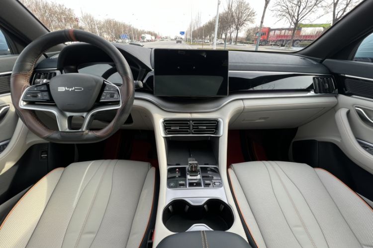 Used BYD Song PLUS New Energy 2023 Champion Edition DM-i 110KM Flagship PLUS Interior 1