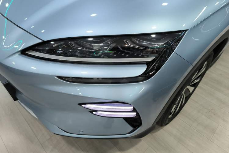 Used BYD Song PLUS New Energy 2023 Champion Edition EV 520KM Prestige Model Left Front Headlight