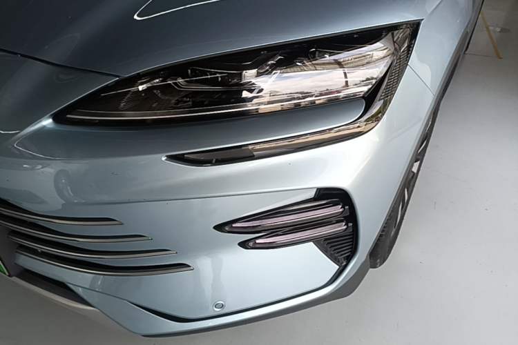 Used BYD Song PLUS New Energy 2023 Champion Edition DM-i 150KM Flagship PLUS Left Front Headlight