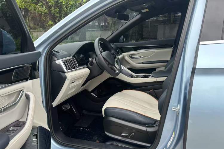 Used BYD Song PLUS New Energy 2023 Champion Edition DM-i 110KM Flagship PLUS Left Front Seat