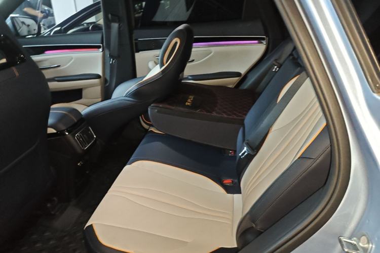 Used BYD Song PLUS New Energy 2023 Champion Edition DM-i 150KM Flagship PLUS Left Rear Seat