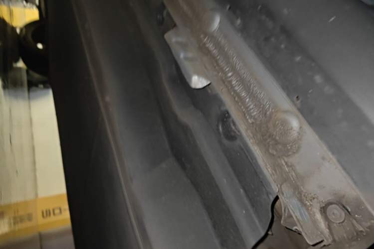 Used BYD Song PLUS New Energy 2023 Champion Edition EV 520KM Prestige Model Left Side Sill