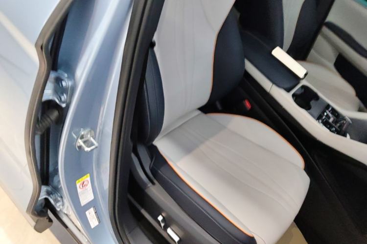 Used BYD Song PLUS New Energy 2023 Champion Edition EV 520KM Prestige Model Right Front Seat