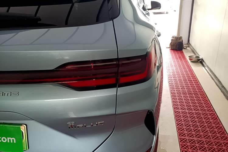 Used BYD Song PLUS New Energy 2023 Champion Edition EV 520KM Prestige Model Right Rear Taillight