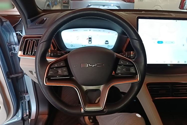 Used BYD Song PLUS New Energy 2023 Champion Edition EV 605KM Flagship PLUS Steering Wheel