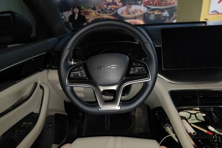 Used BYD Song PLUS New Energy 2023 Champion Edition DM-i 110KM Flagship PLUS Steering Wheel