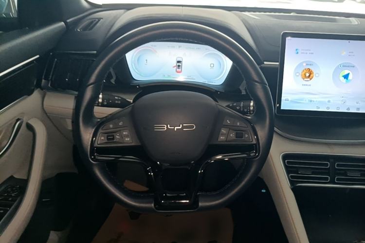 Used BYD Song PLUS New Energy 2023 Champion Edition EV 520KM Prestige Model Steering Wheel