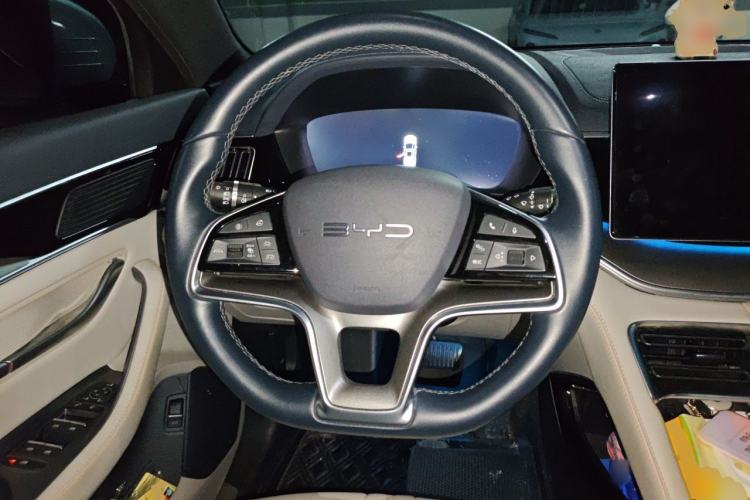 Used BYD Song PLUS New Energy 2023 Champion Edition DM-i 150KM Flagship PLUS Steering Wheel