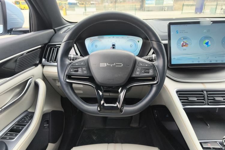Used BYD Song PLUS New Energy 2023 Champion Edition DM-i 110KM Flagship Model Steering Wheel