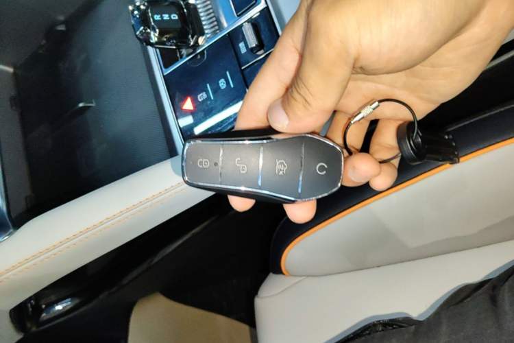 Used BYD Song PLUS New Energy 2023 Champion Edition EV 520KM Prestige Model Vehicle Key